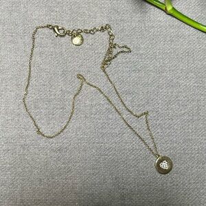 Elegant Goldtone and crystal Heart Pendant Necklace